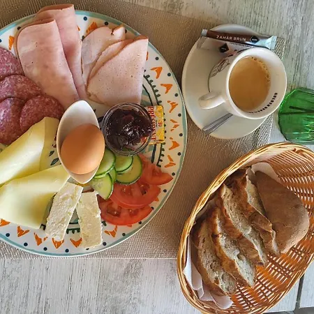 Hotel Pensiunea Hanul Huniazilor